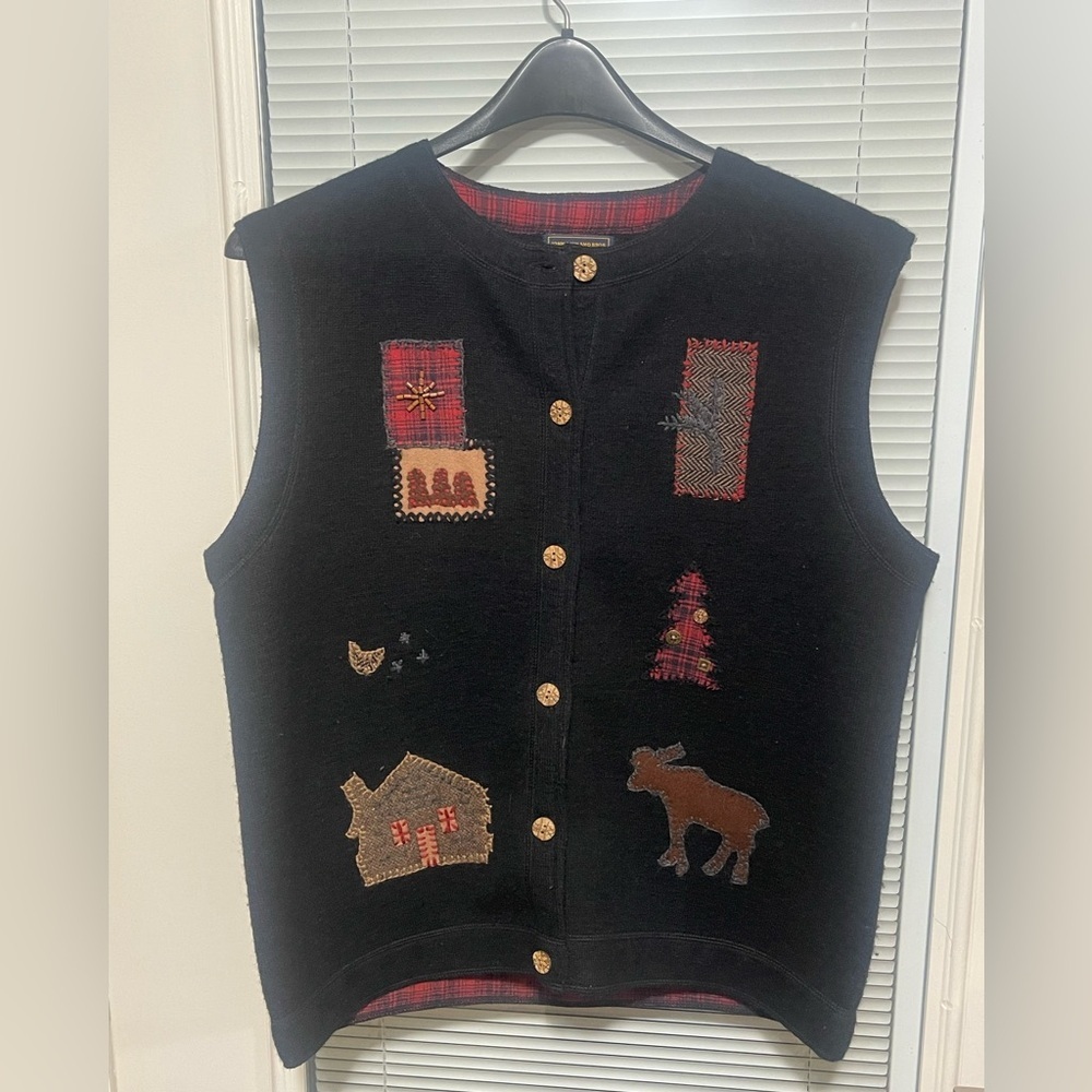 Woolrich Women’s Vintage 100% Wool Black Embroidered Rustic Vest Size XL